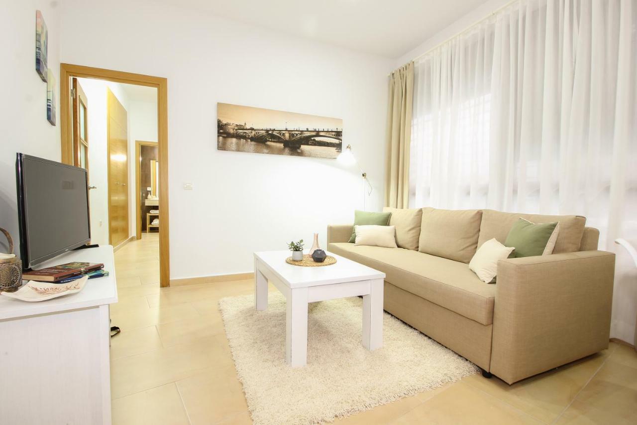 Apartamento San Julian Севиля Екстериор снимка
