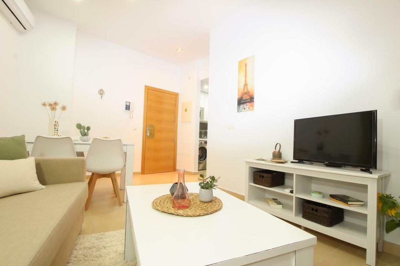 Apartamento San Julian Севиля Екстериор снимка
