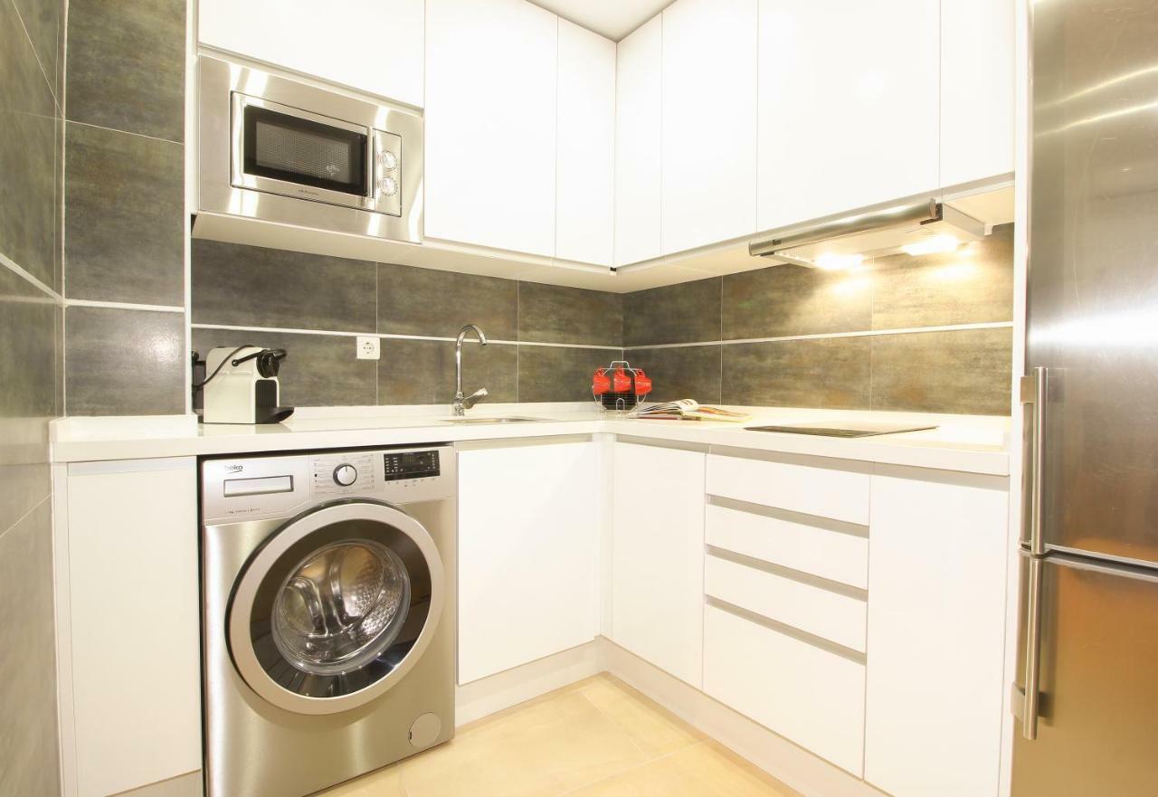 Apartamento San Julian Севиля Екстериор снимка