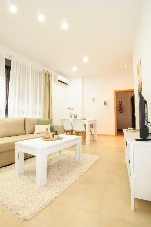 Apartamento San Julian Севиля Екстериор снимка