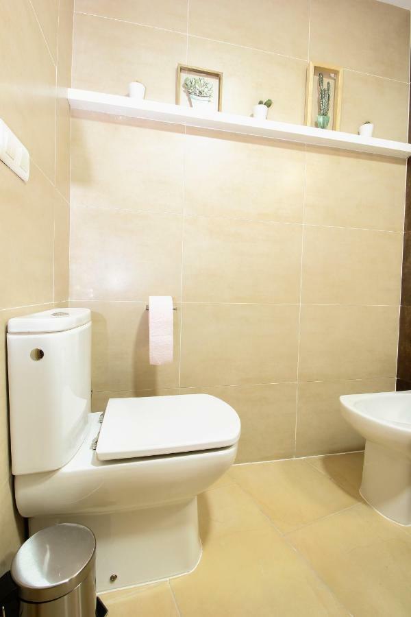 Apartamento San Julian Севиля Екстериор снимка