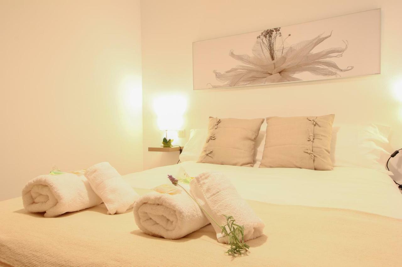 Apartamento San Julian Севиля Екстериор снимка