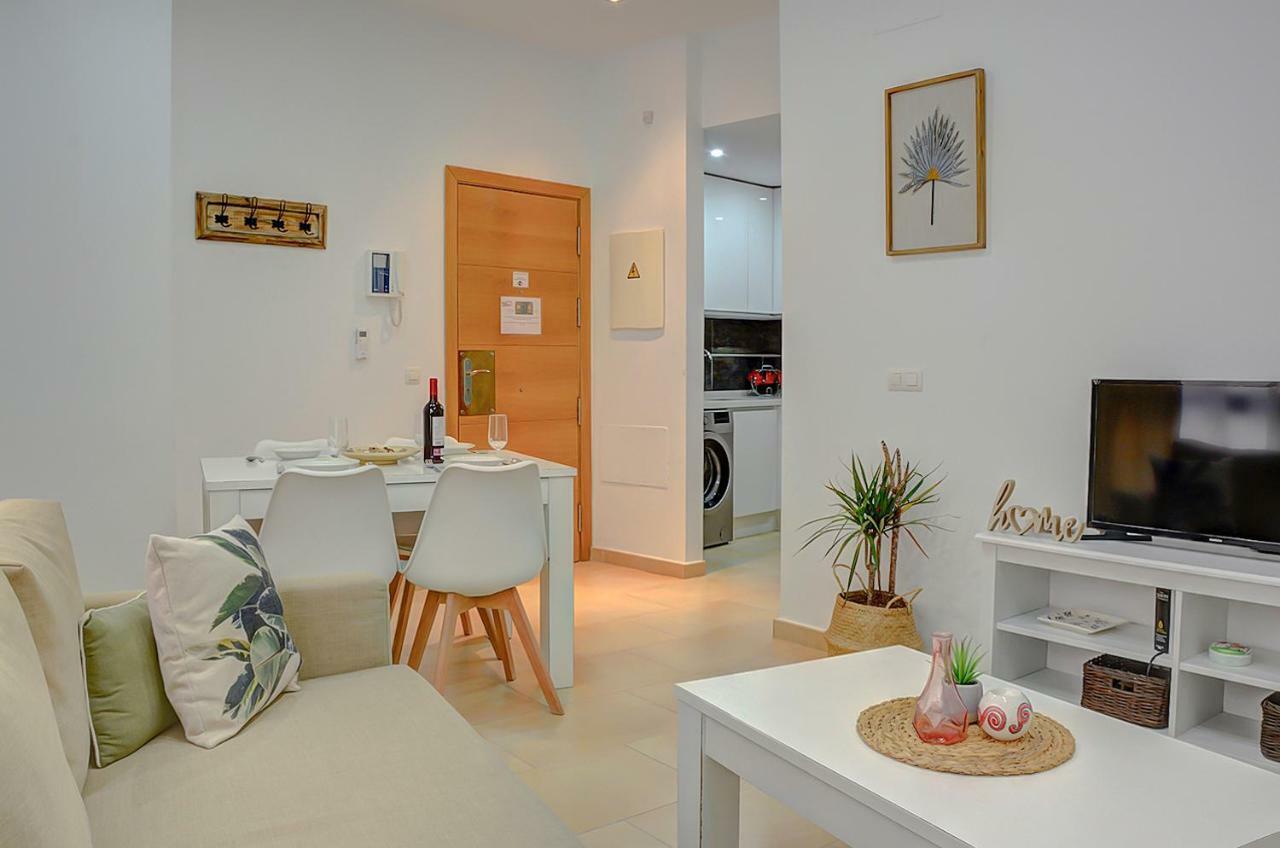 Apartamento San Julian Севиля Екстериор снимка