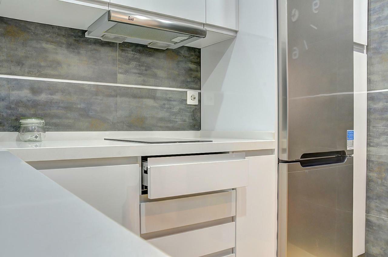 Apartamento San Julian Севиля Екстериор снимка